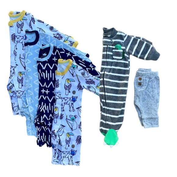 Preemie Clothing Bundle - Picture 1 of 11